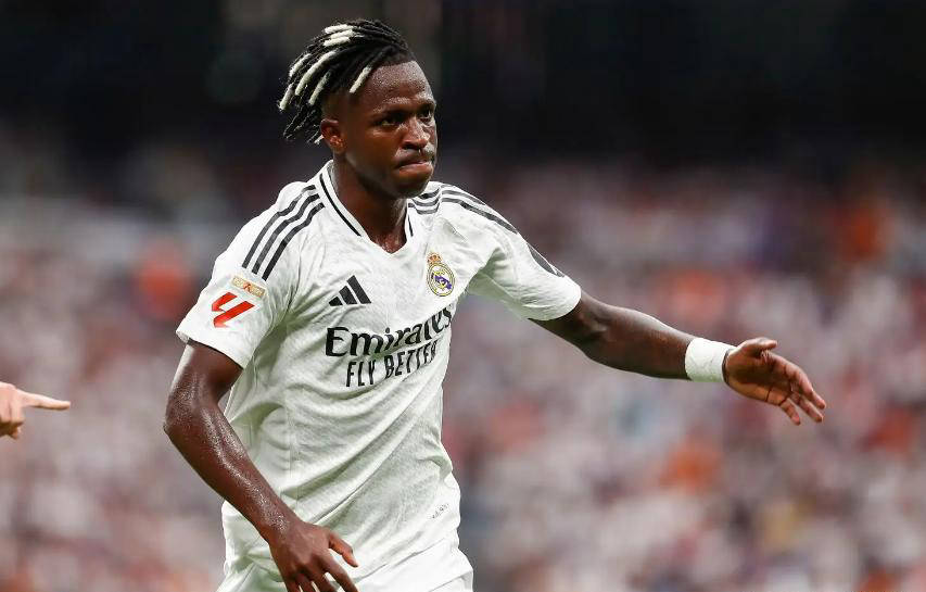 度假推迟续约！皇马巨星面临豪门追逐，年薪达2亿令姆巴佩望尘莫及